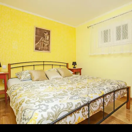 公寓 Stone House San Pelegrin-two Bedroom Holiday With Terrace And Sea View