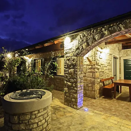 Stone House San Pelegrin-two Bedroom With Terrace And Sea View Holiday home *